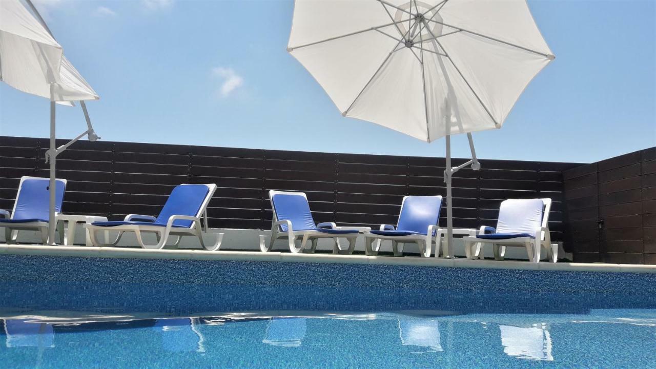 "Fun In The Sun" Villa Peyia Exterior photo