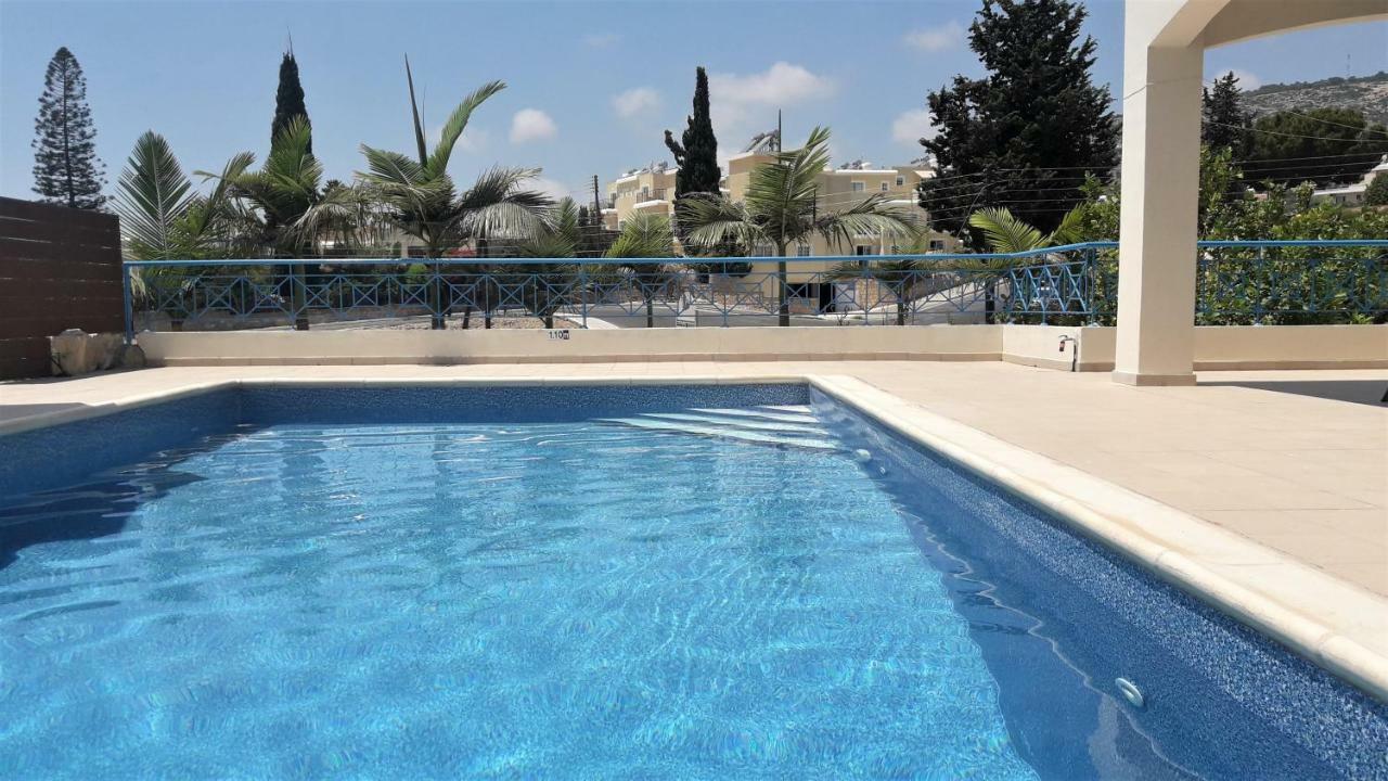 "Fun In The Sun" Villa Peyia Exterior photo